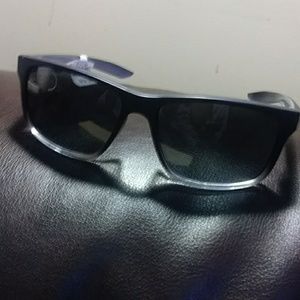 NIKE ESSENTIAL CHASER, Retail list price $219.